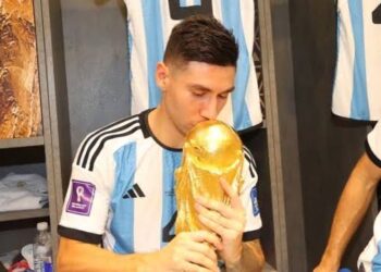 5 Momentos Inolvidables de Montiel con la Hinchada Argentina