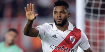 12 Jugadores de River que ya le marcaron a Boca 5 El Nuevo Rol de Borja en River: ¿Un Definidor en el Ataque?